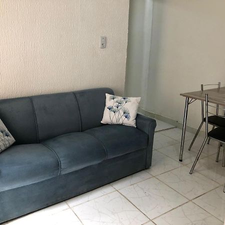 Casa De Hospedes Manaus - Dormitorios Com Cozinha المظهر الخارجي الصورة