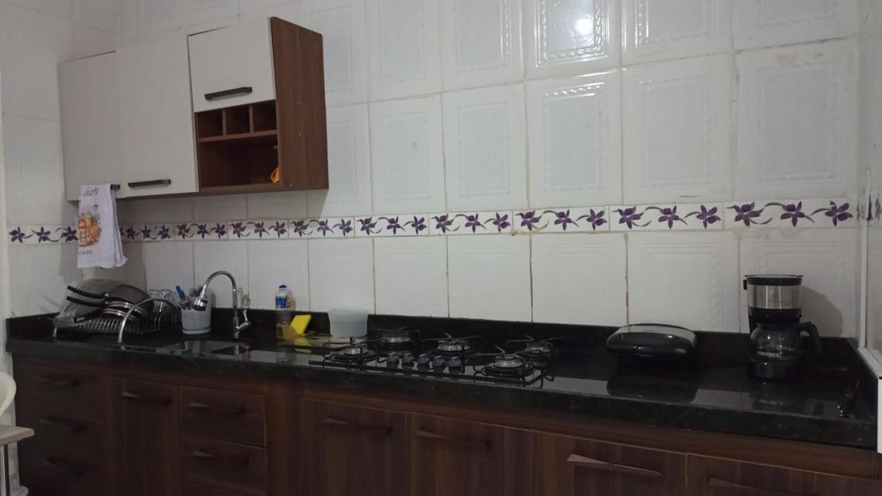 Casa De Hospedes Manaus - Dormitorios Com Cozinha المظهر الخارجي الصورة